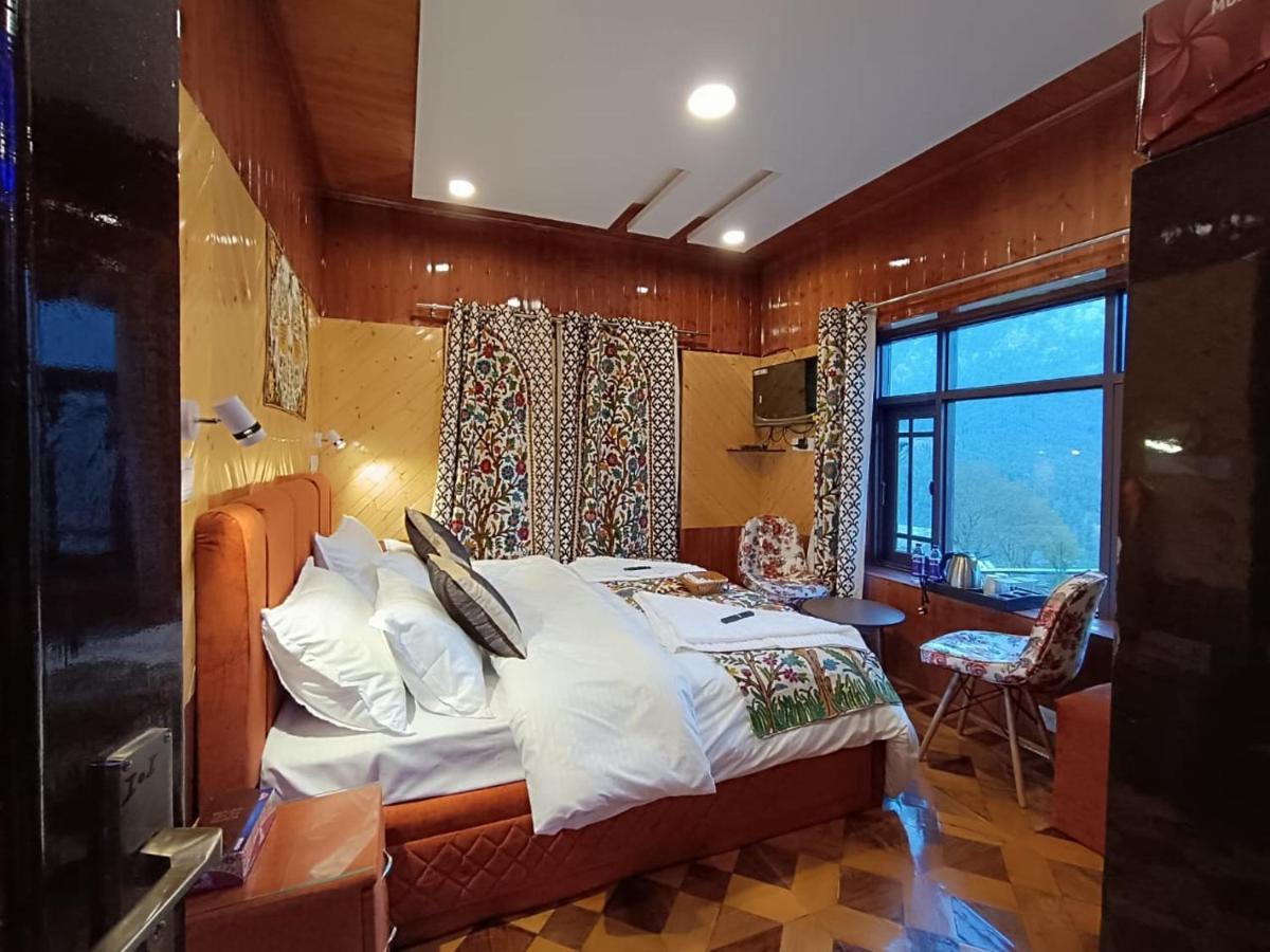Cliff Cottage Pahalgam, Kashmir Batakut エクステリア 写真