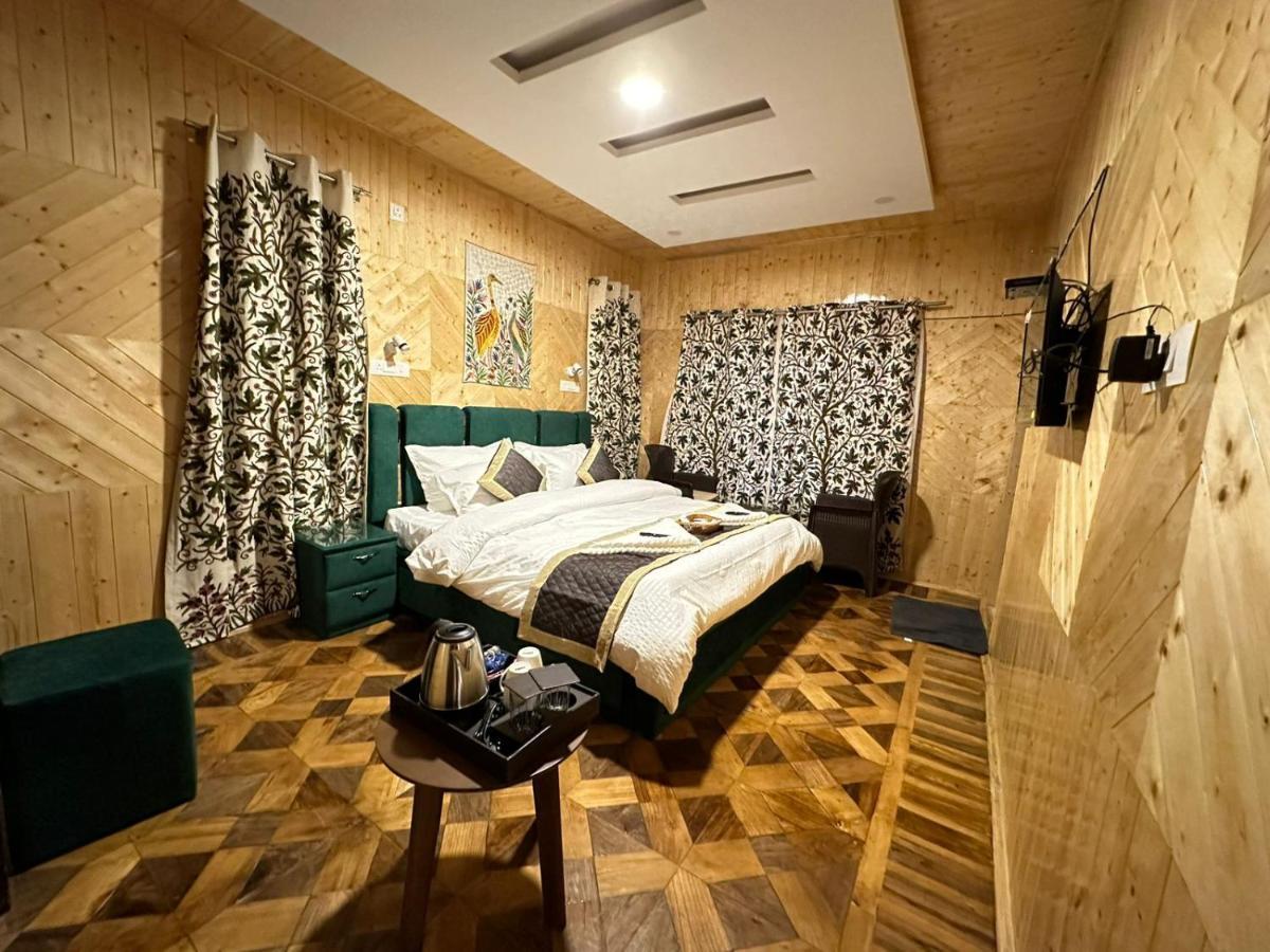 Cliff Cottage Pahalgam, Kashmir Batakut エクステリア 写真