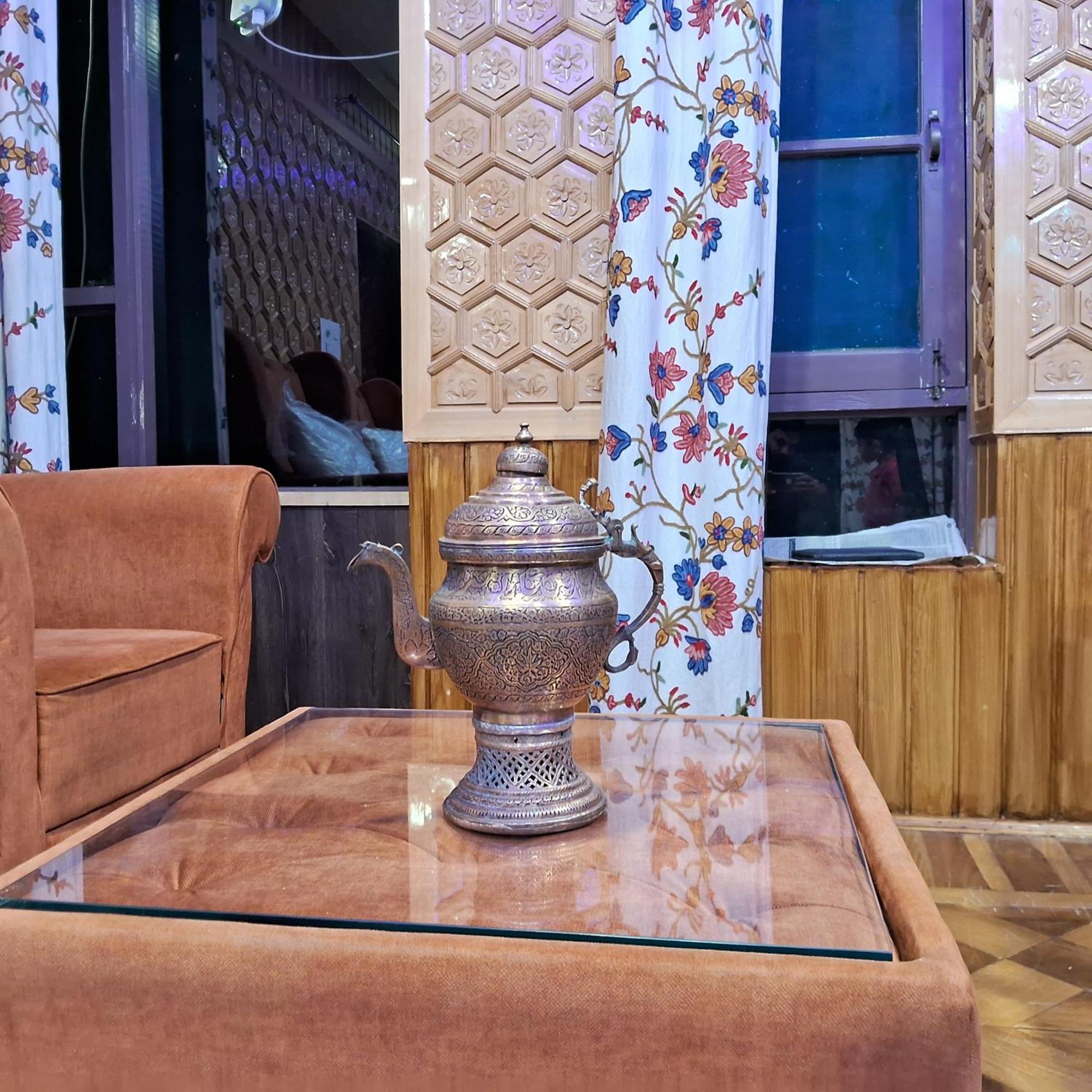 Cliff Cottage Pahalgam, Kashmir Batakut エクステリア 写真
